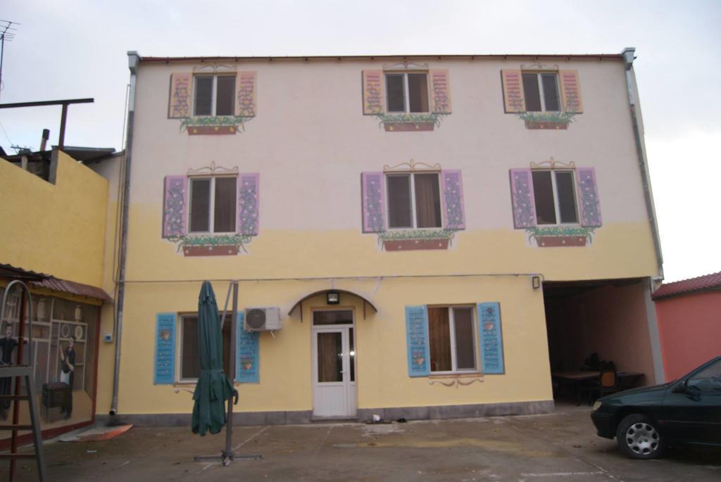 Bonjour Guest House Yerevan Exterior photo